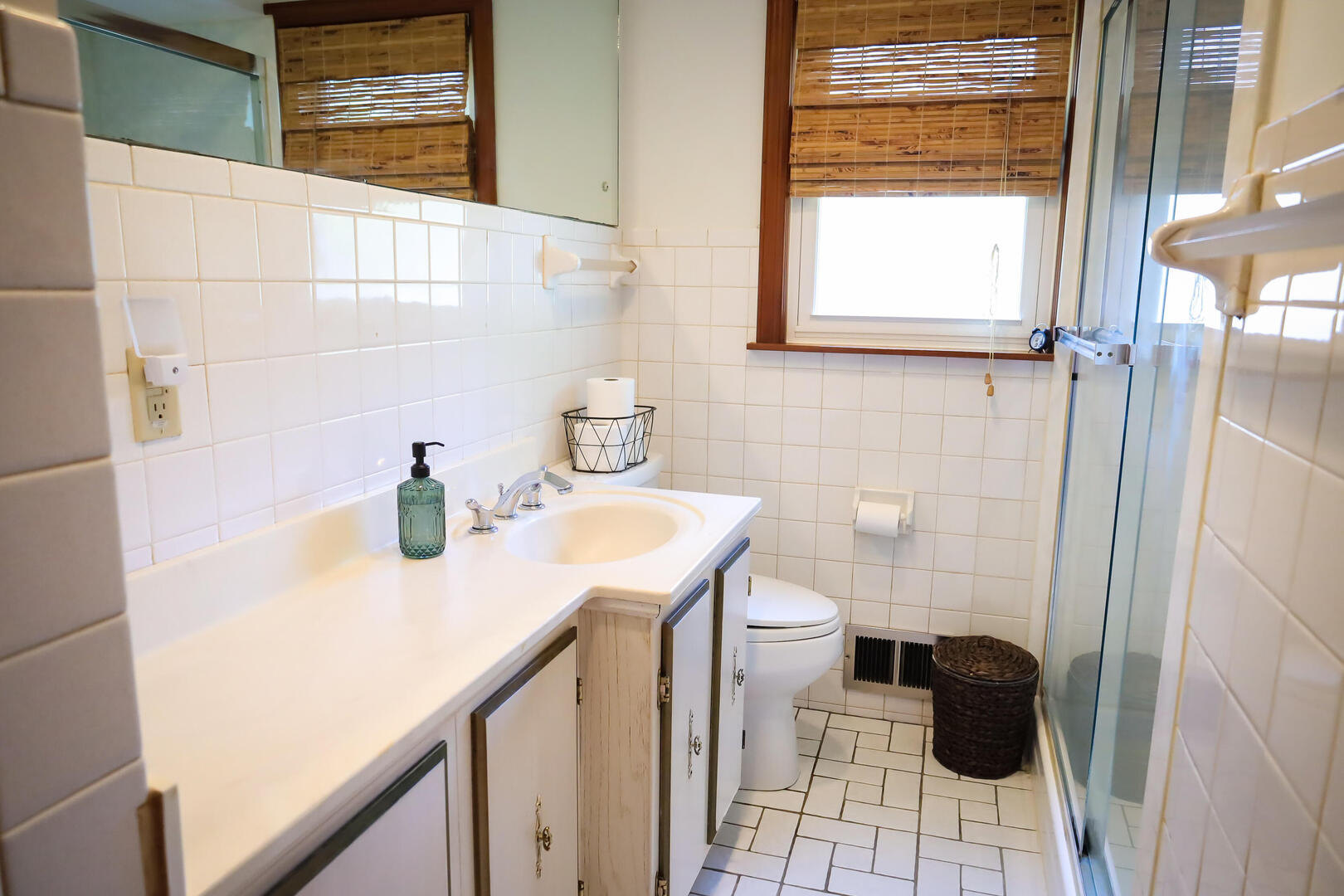 34 North Court Drive Decatur, IL 62526 - Photo 22 of 28