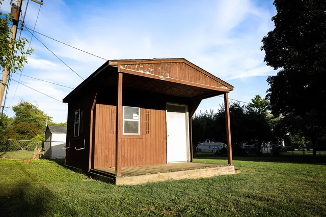 $218,000 | 34 North Court Drive, Decatur, IL 62526