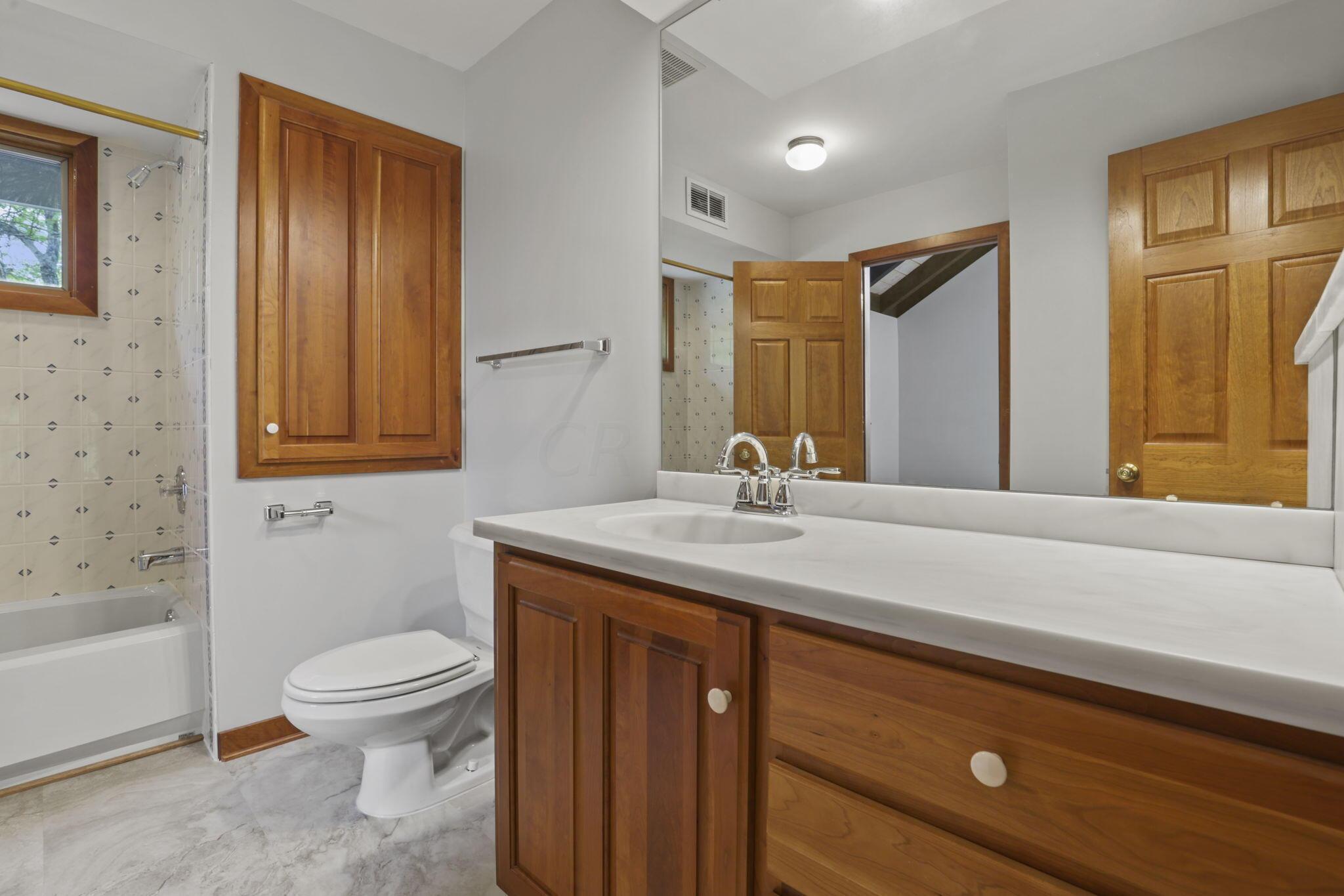 6761 Cook Road Powell, OH 43065 - Photo 46 of 69 Upstairs full bath has entrance from hall and private entrance to bedroom