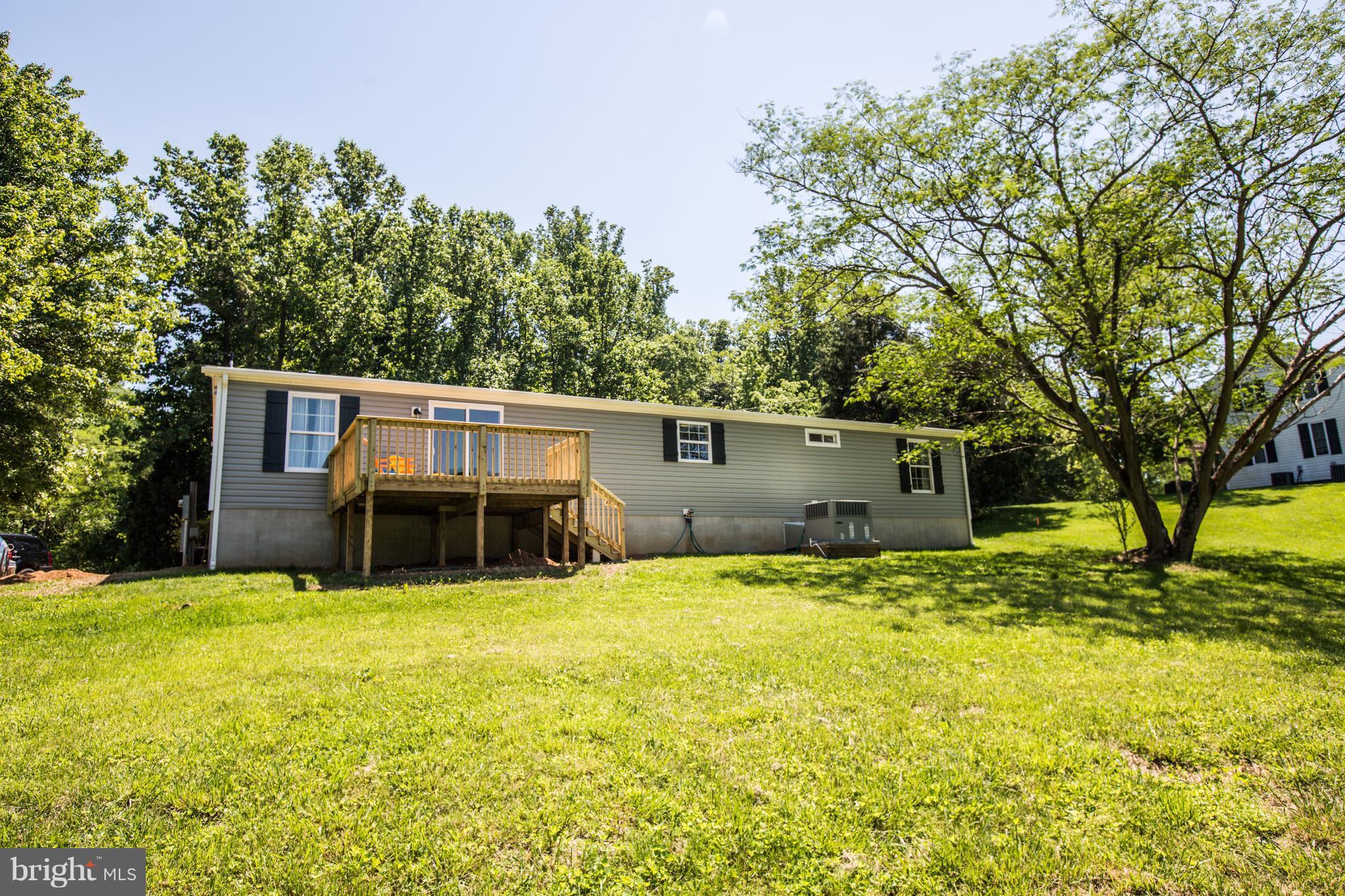 13195 Berthaville Road King George, VA 22485 - Photo 14 of 16 rear deck