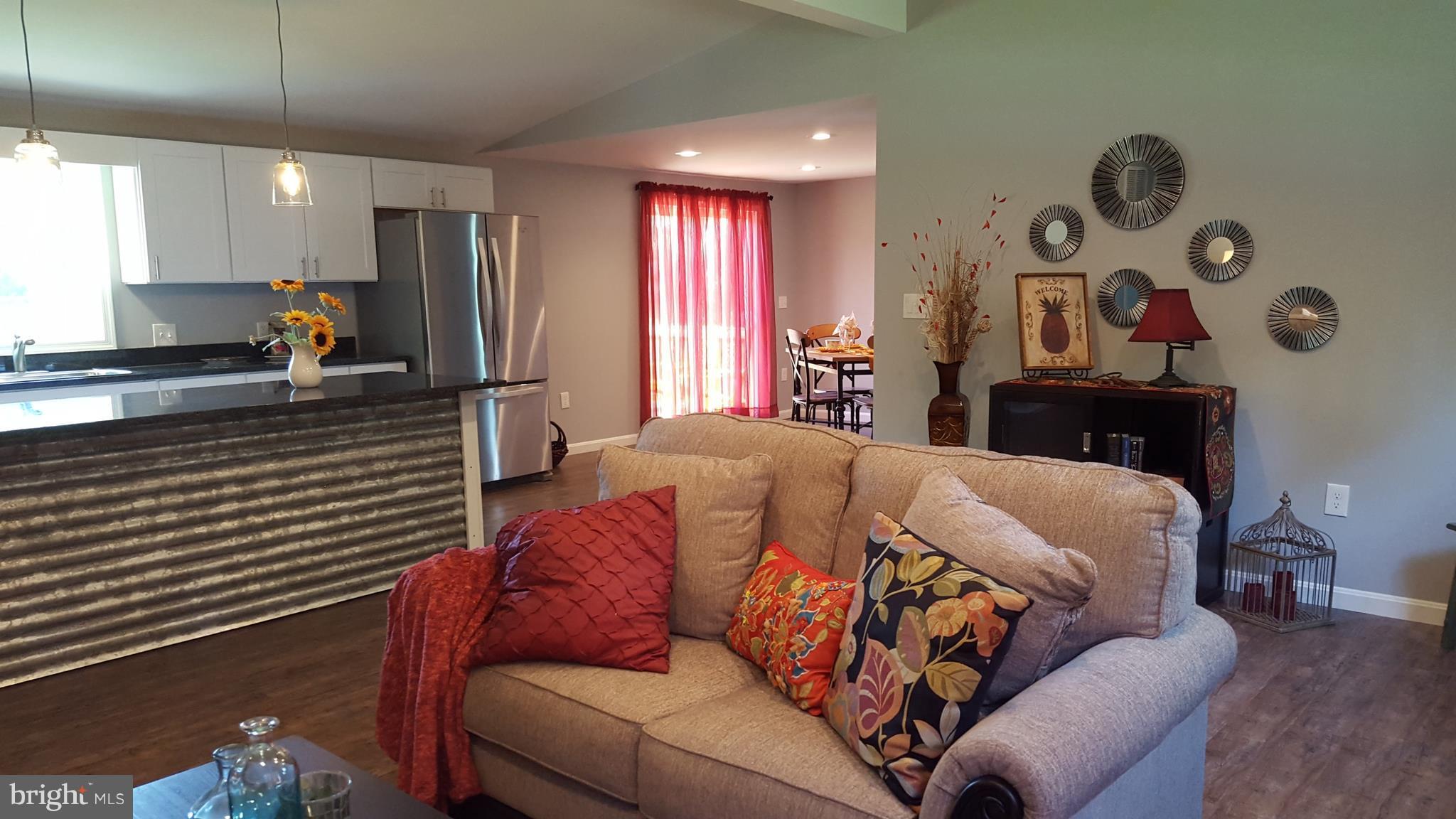 13195 Berthaville Road King George, VA 22485 - Photo 6 of 16 living room kitchen