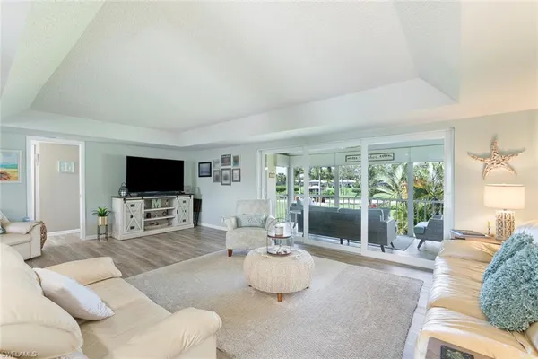 $2,100 | 159 Quails Nest Road, Unit 1084, Naples, FL 34112