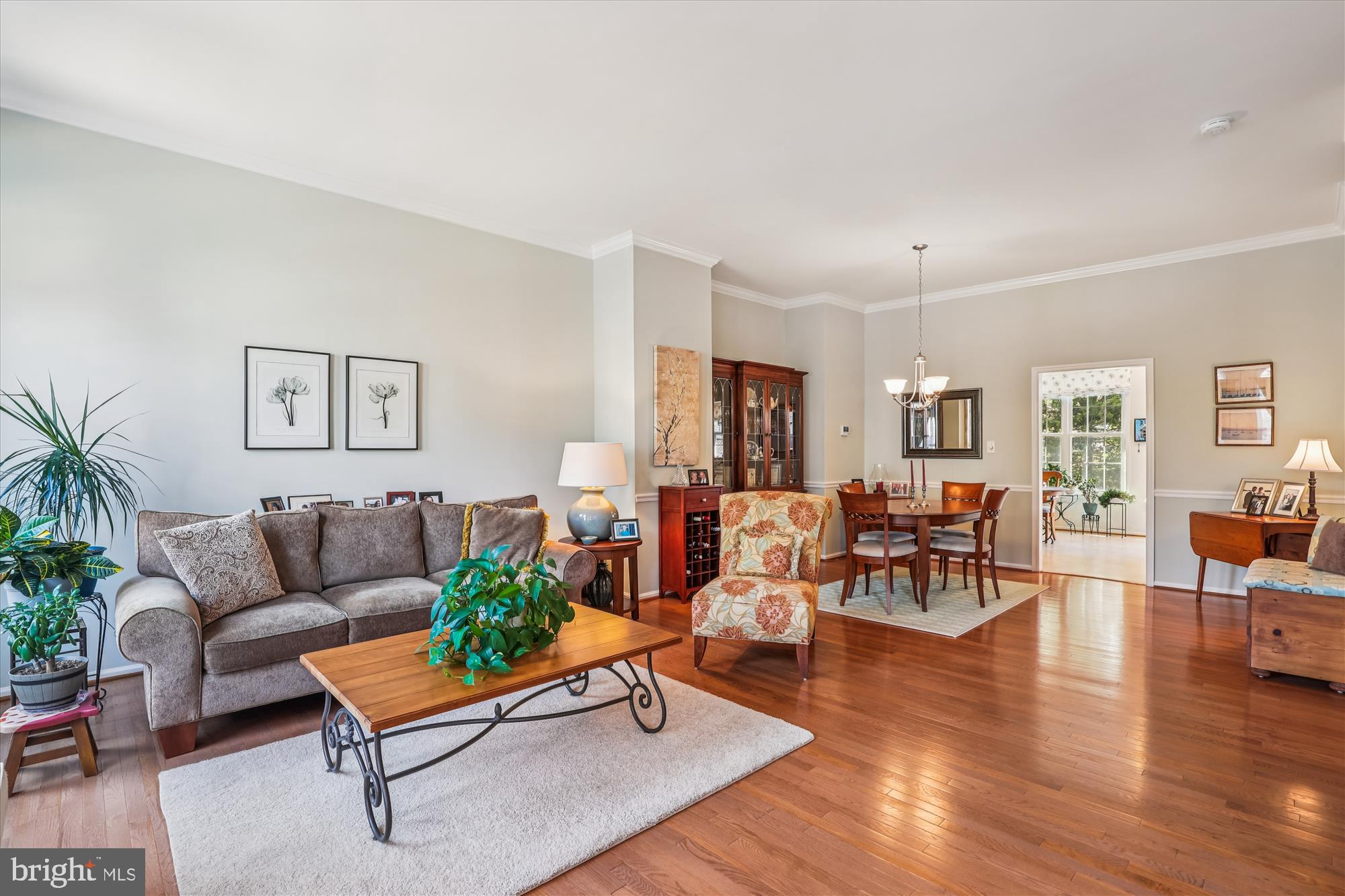 20679 Riptide Square Sterling, VA 20165 - Photo 3 of 43 a living room with furniture and wooden floor