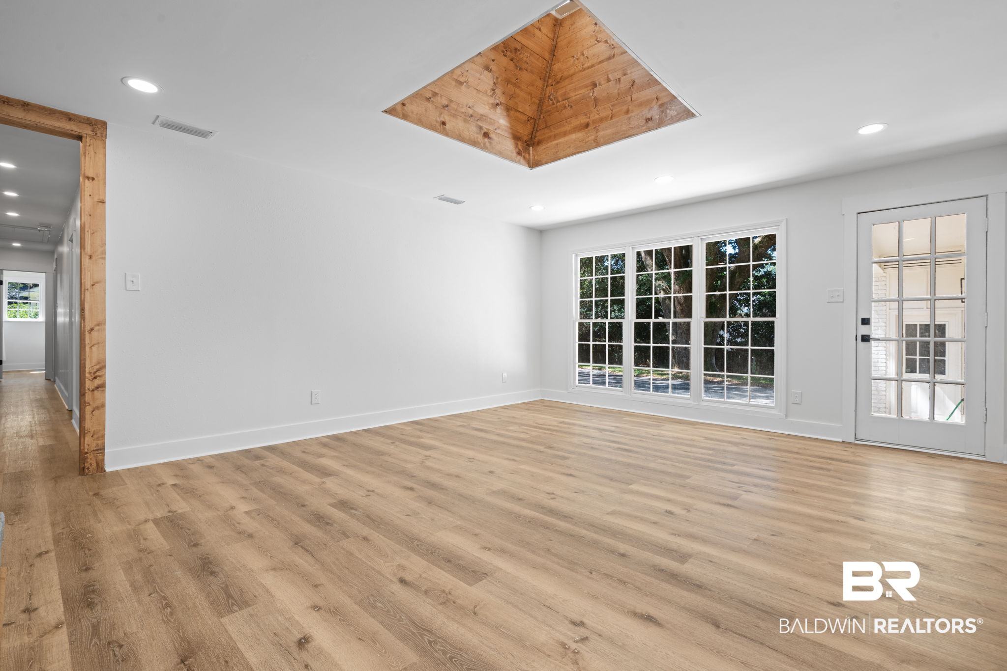 1908 Bent Tree Court Mobile, AL 36609 - Photo 8 of 35 Gallery Image 8
