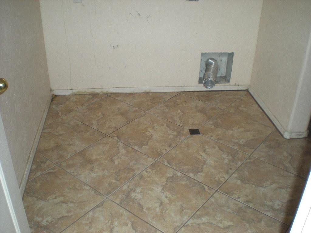 25872 West Dunlap Road Buckeye, AZ 85326 - Photo 16 of 18 Lundry room