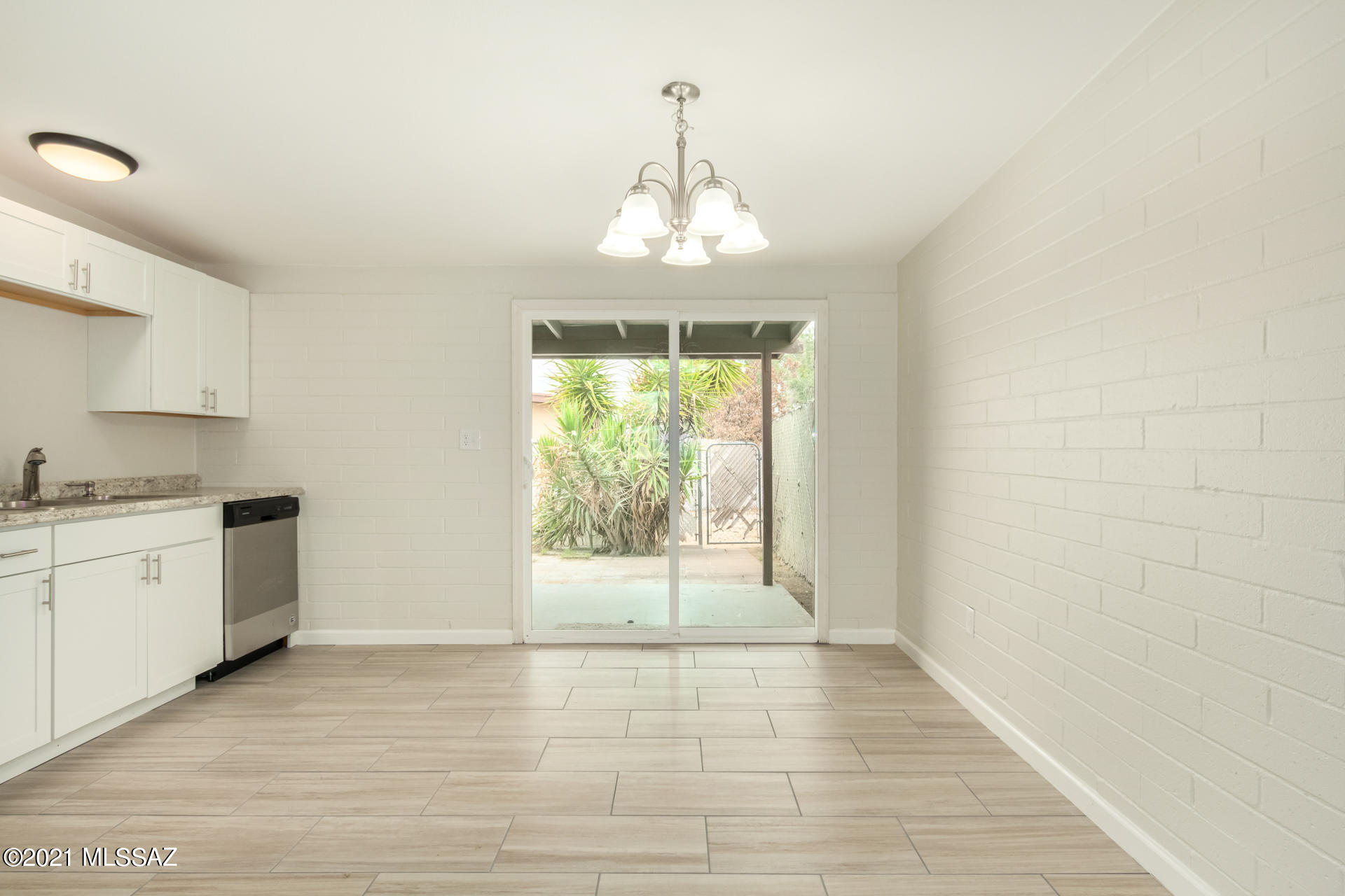 3984 North Pomona Road Tucson, AZ 85705 - Photo 7 of 24