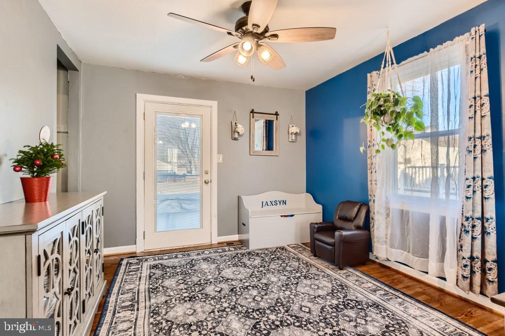 818 South Woodlynn Road Baltimore, MD 21221 - Photo 8 of 28 Gallery Image 8