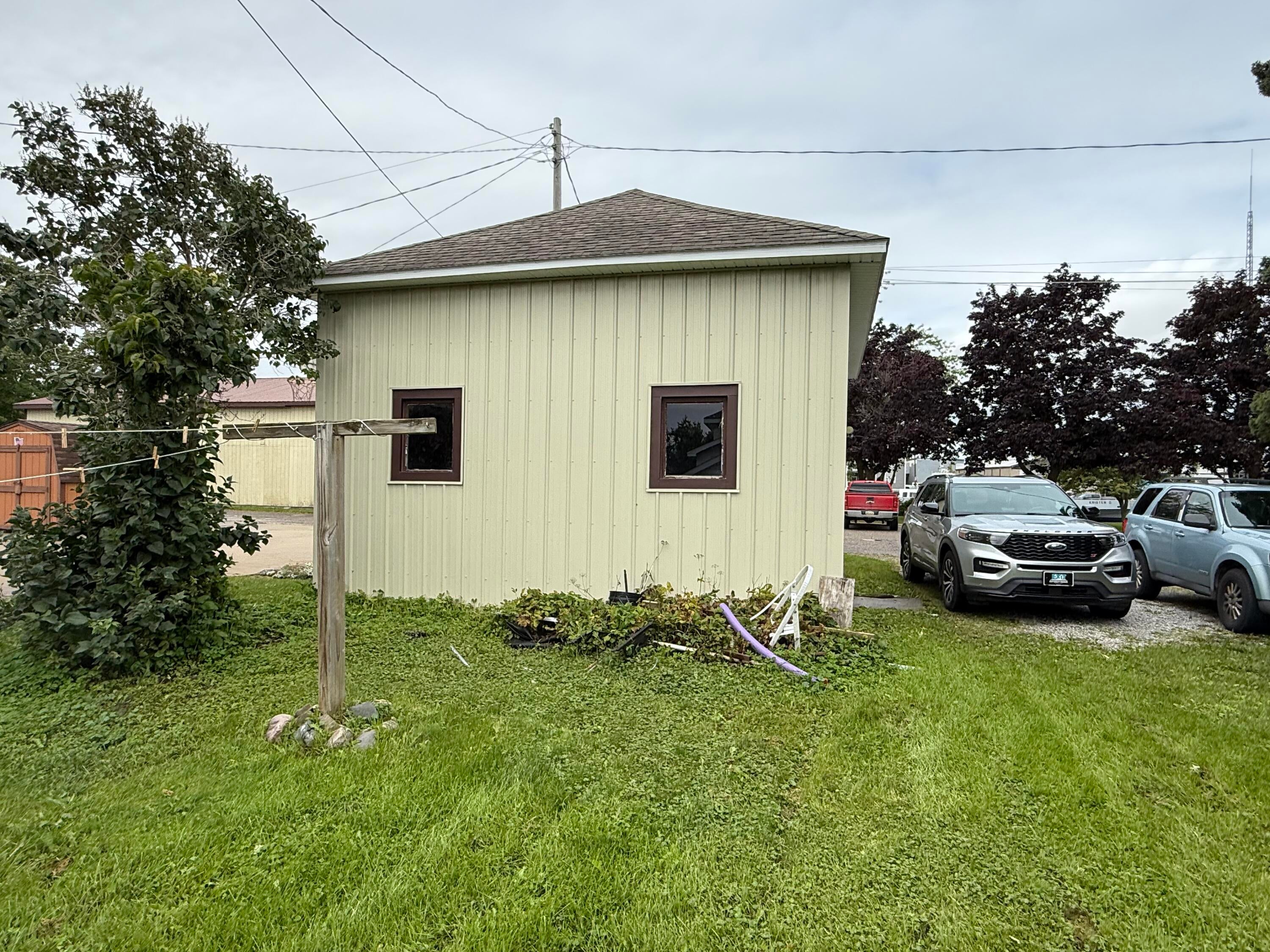 124 South B Street Cheboygan, MI 49721 - Photo 17 of 19 image00002