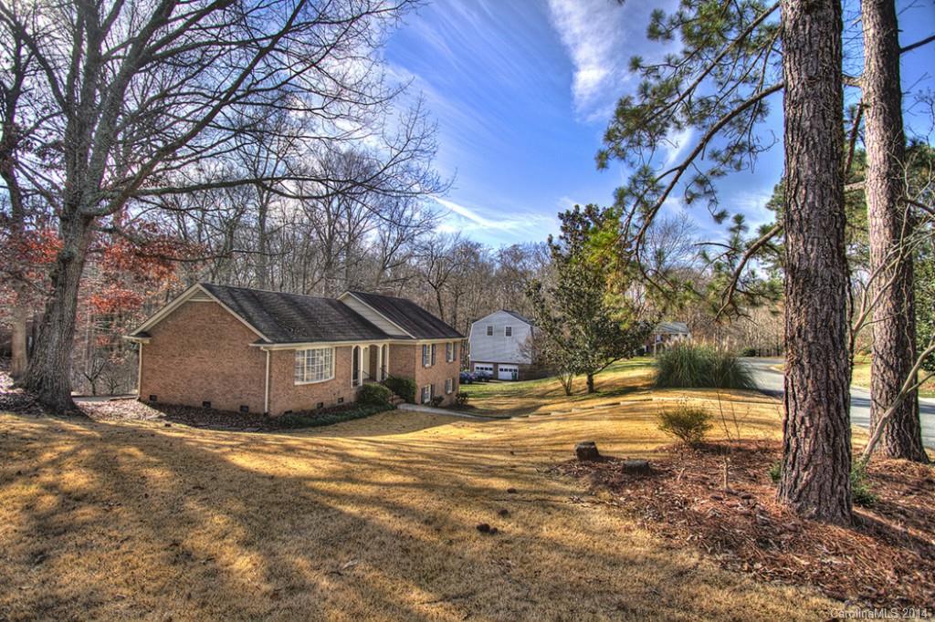2201 Seth Thomas Road Charlotte, NC 28210 - Photo 2 of 17 Gallery Image 2