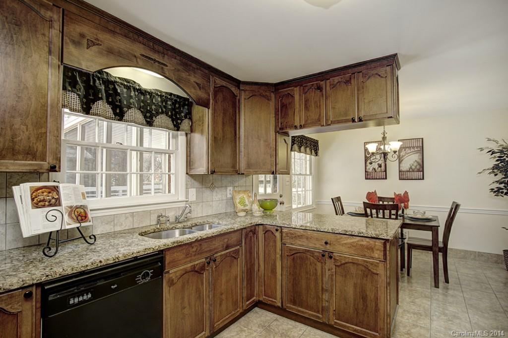 2201 Seth Thomas Road Charlotte, NC 28210 - Photo 6 of 17 Gallery Image 6