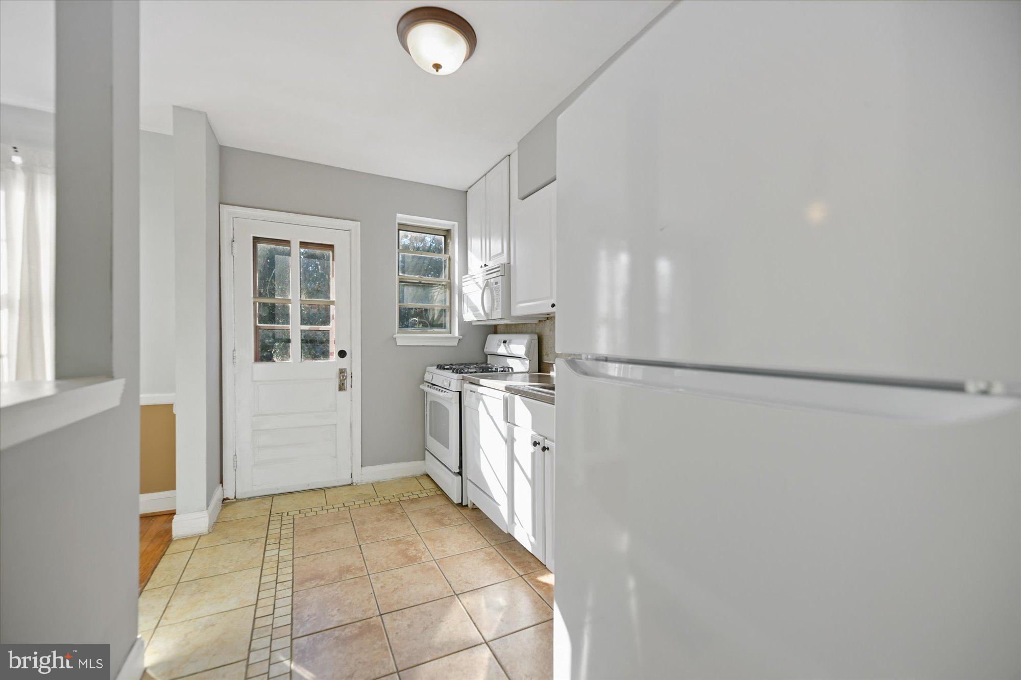 231 Ridge Avenue Baltimore, MD 21286 - Photo 13 of 29 Gallery Image 13