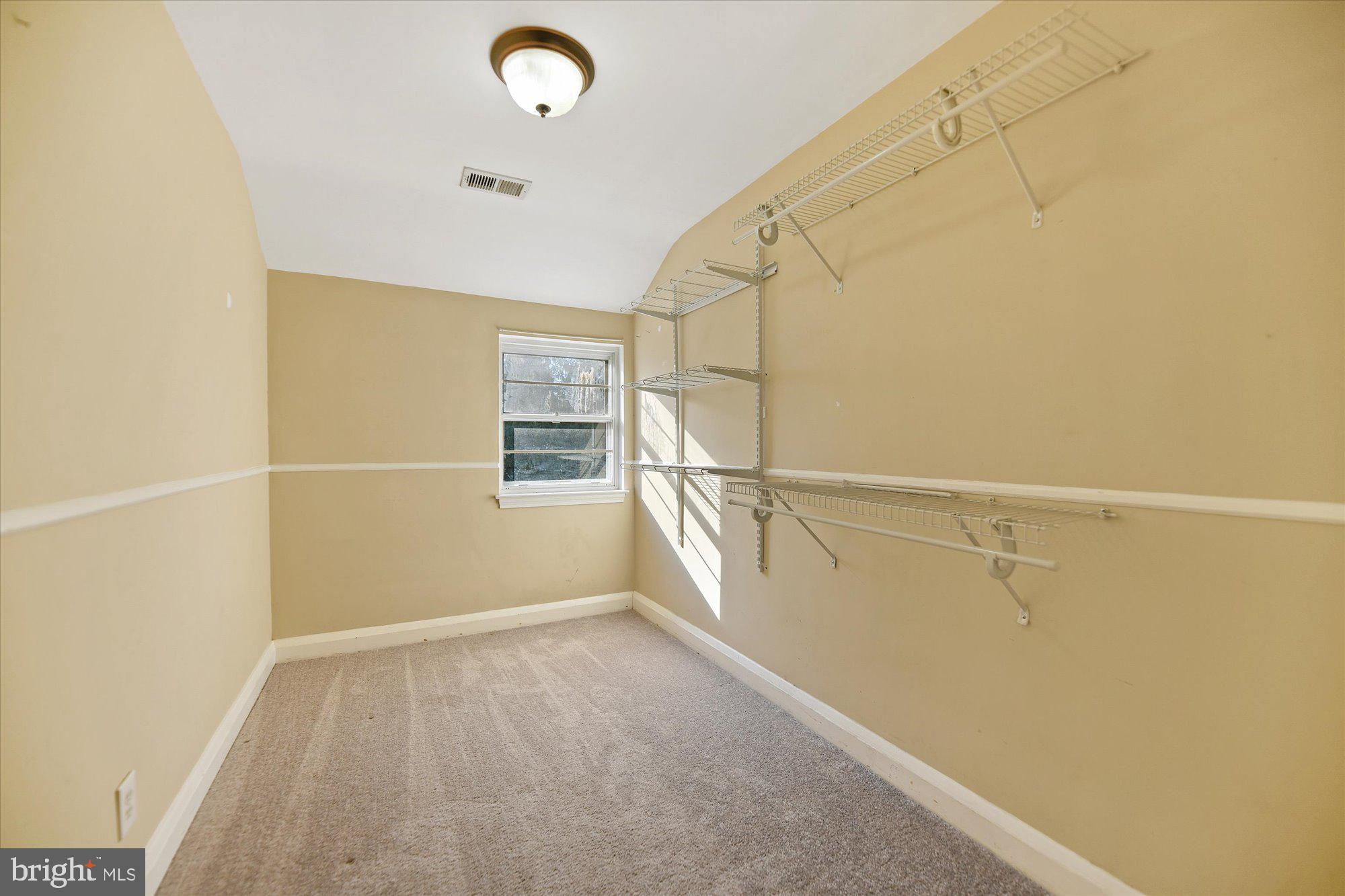 231 Ridge Avenue Baltimore, MD 21286 - Photo 15 of 29 Gallery Image 15
