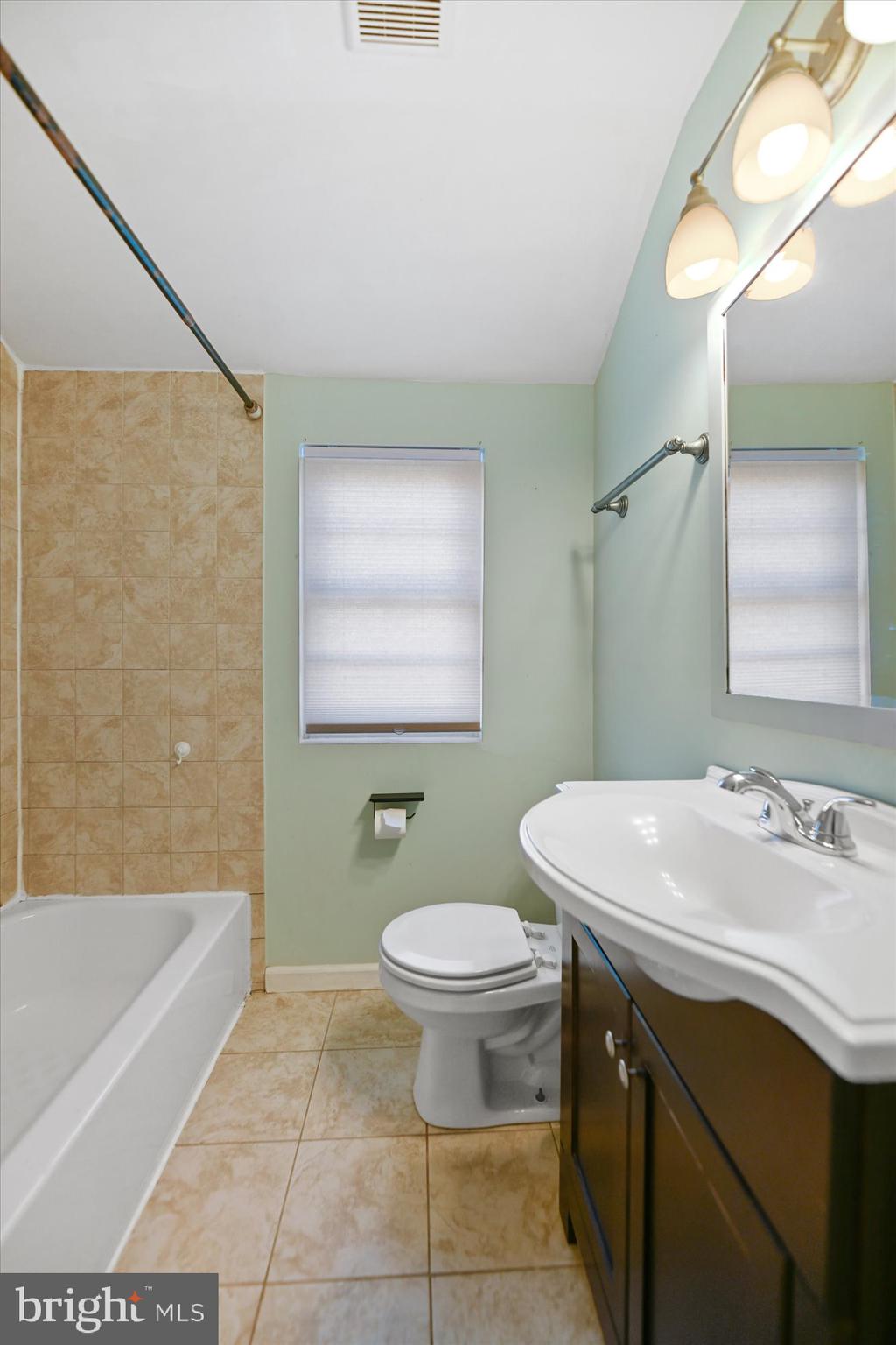 231 Ridge Avenue Baltimore, MD 21286 - Photo 21 of 29 Gallery Image 21