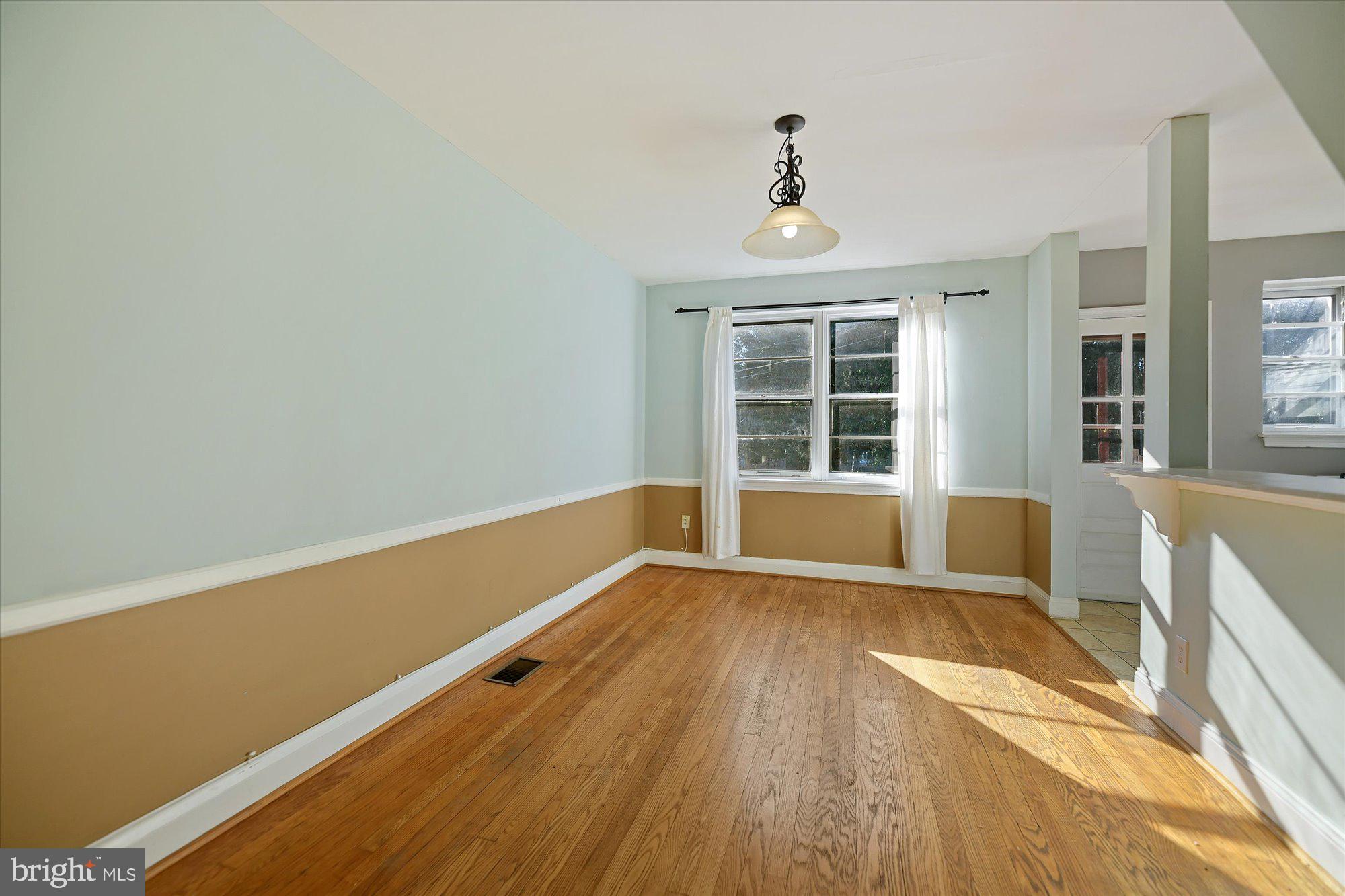 231 Ridge Avenue Baltimore, MD 21286 - Photo 9 of 29 Gallery Image 9