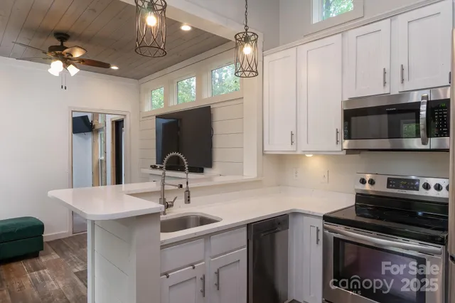 $234,900 | 180 Simplicity Woods Drive, Franklin, NC 28734