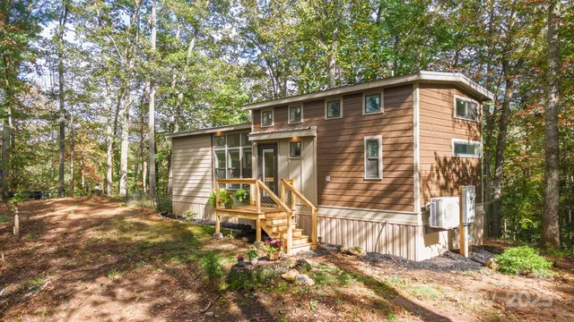 $234,900 | 180 Simplicity Woods Drive, Franklin, NC 28734