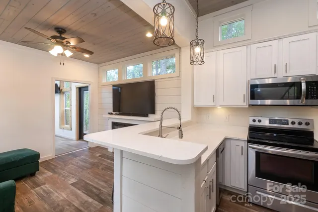 $234,900 | 180 Simplicity Woods Drive, Franklin, NC 28734