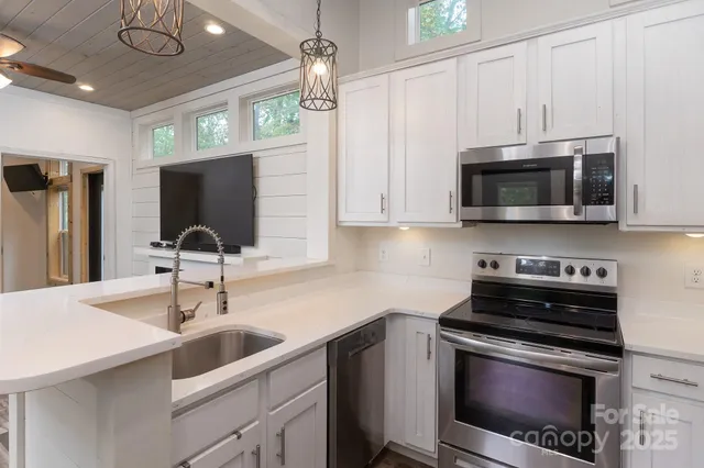 $234,900 | 180 Simplicity Woods Drive, Franklin, NC 28734