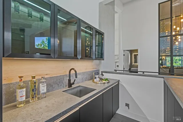 $2,500,000 | 80 Pinto Lane, Novato, CA 94947