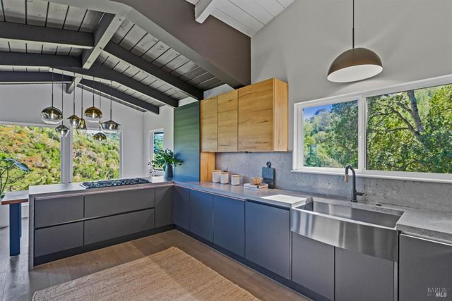 $2,500,000 | 80 Pinto Lane, Novato, CA 94947