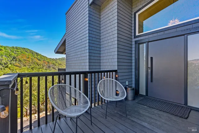 $2,500,000 | 80 Pinto Lane, Novato, CA 94947