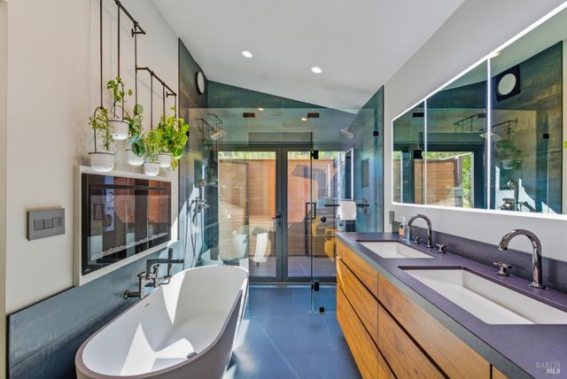 $2,500,000 | 80 Pinto Lane, Novato, CA 94947