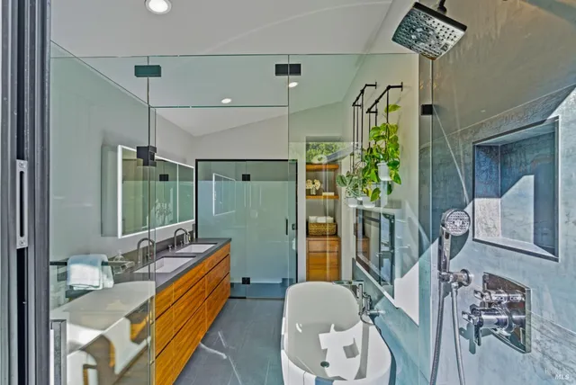 $2,500,000 | 80 Pinto Lane, Novato, CA 94947