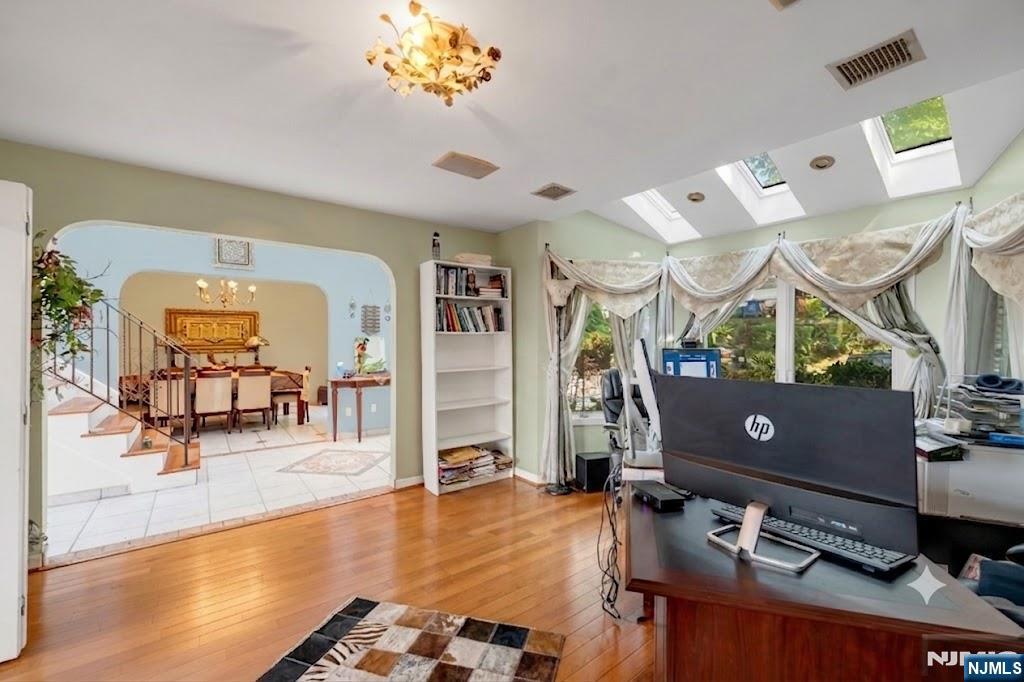 703 Stewart Street Ridgefield, NJ 07657 - Photo 6 of 46