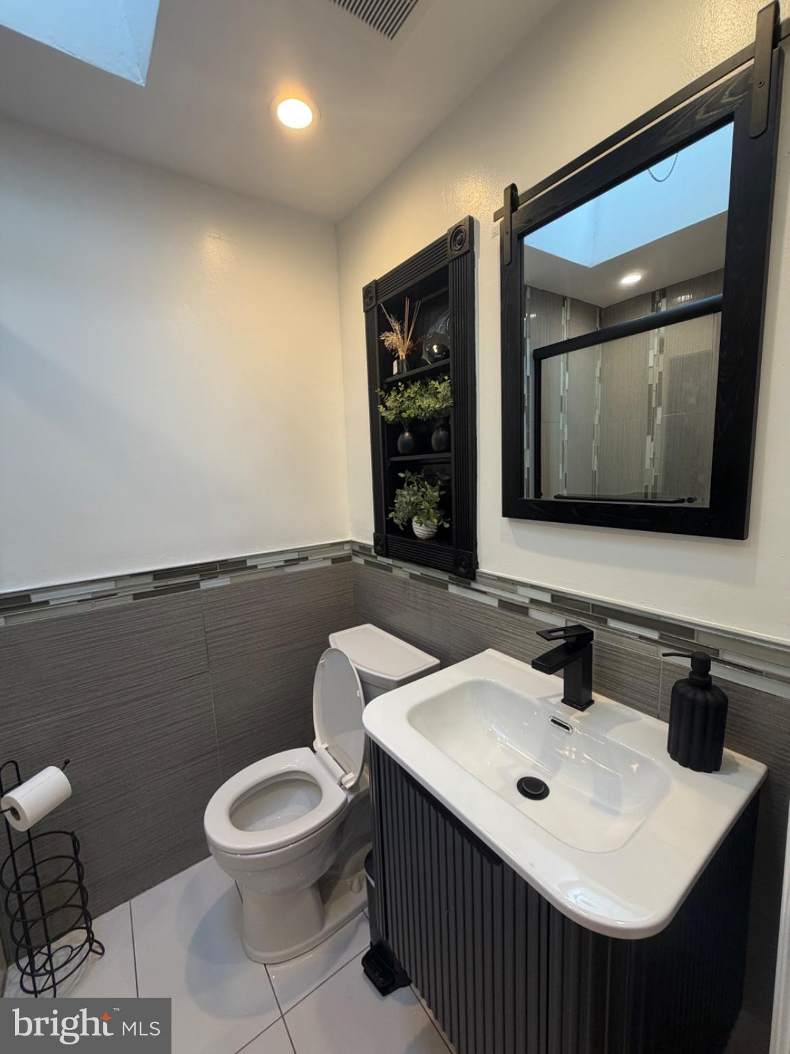 1635 Merribrook Road Philadelphia, PA 19151 - Photo 28 of 30 Gallery Image 28