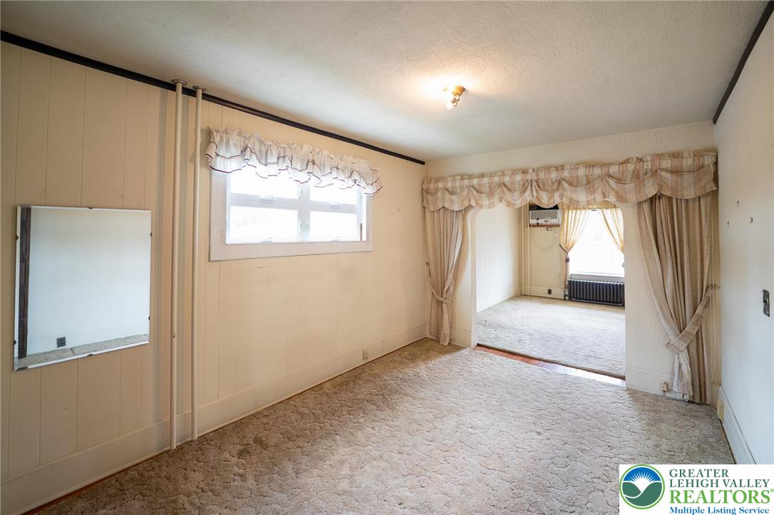 2 Wilson Street Phillipsburg, NJ 08865 - Photo 12 of 39 Dining room