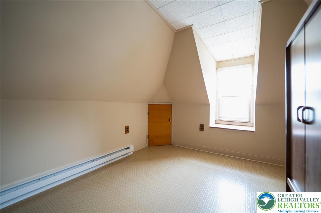2 Wilson Street Phillipsburg, NJ 08865 - Photo 28 of 39 Sitting room 3rd floor
