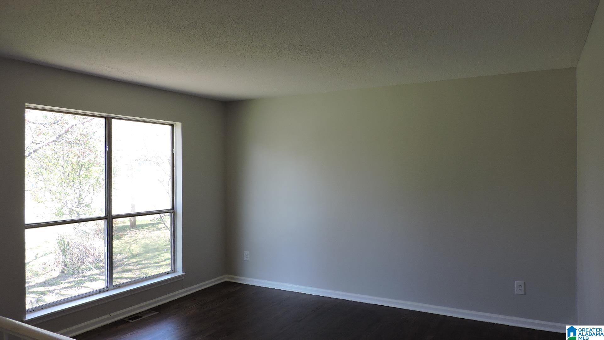 712 Cherokee Trail Warrior, AL 35180 - Photo 7 of 24
