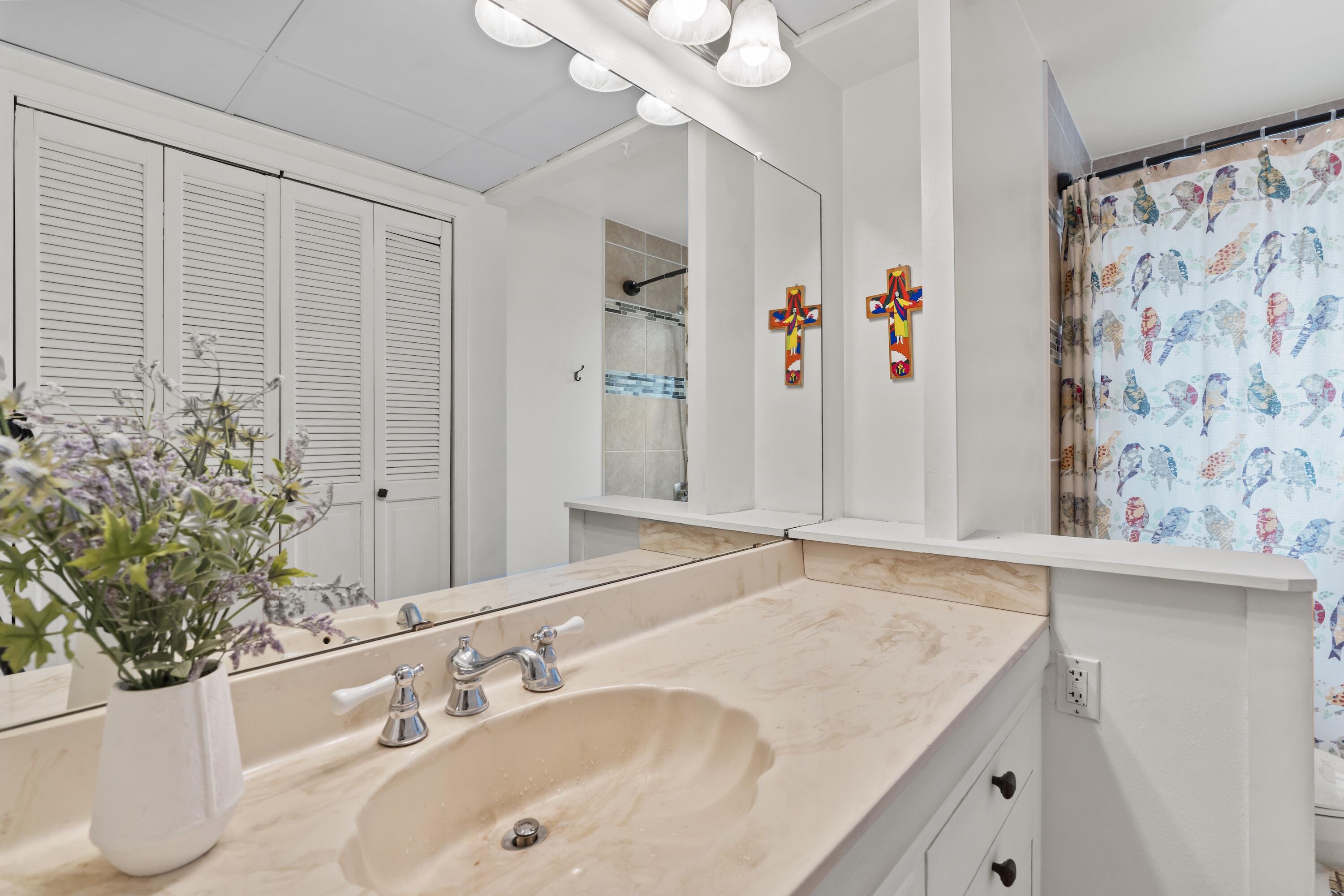 3527 North 99th Street Milwaukee, WI 53222 - Photo 21 of 29 Bathroom