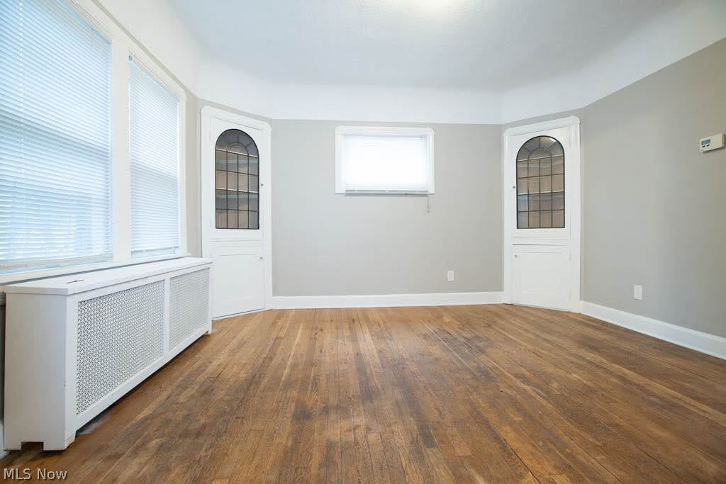1263 Winston Road Cleveland, OH 44121 - Photo 3 of 35