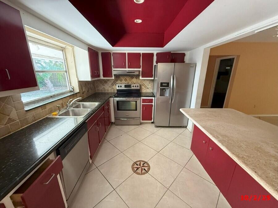 5340 Guildcrest Street Lake Worth, FL 33463 - Photo 7 of 10 IMG_8338