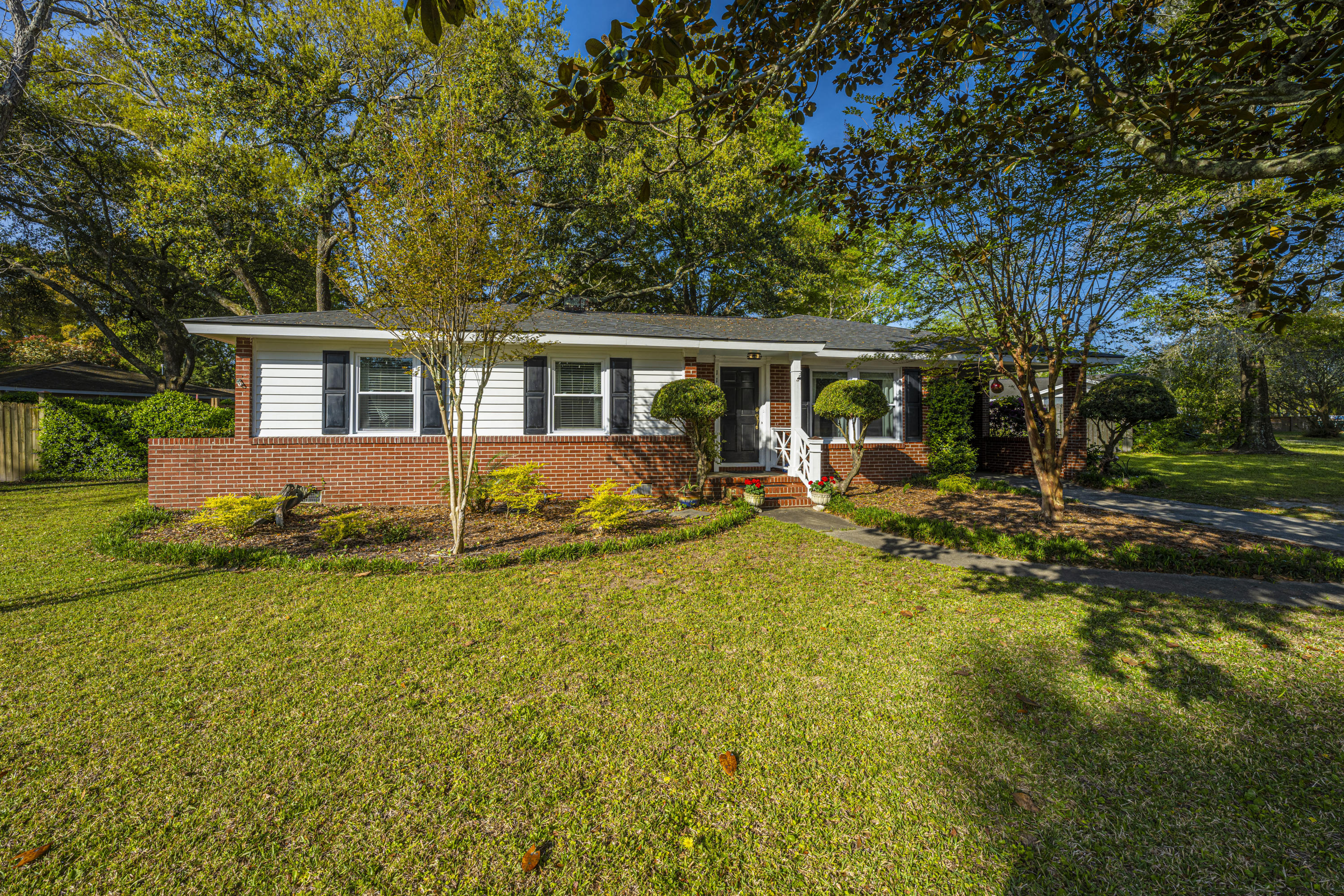 1171Montgomery05