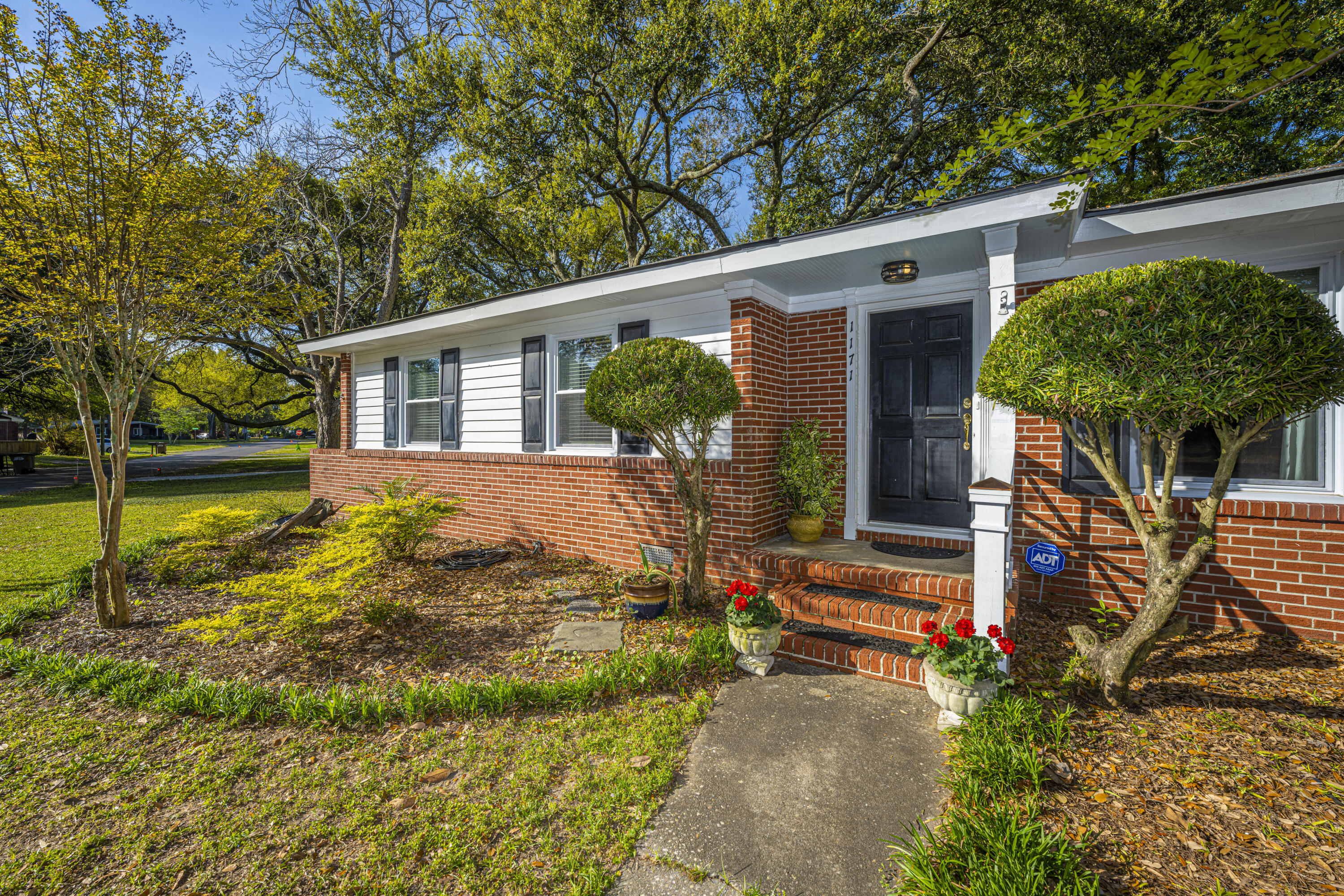 1171 Montgomery Road Charleston, SC 29412 - Photo 6 of 43 1171Montgomery12