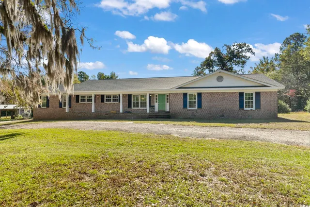 $585,000 | 2021 Walter Road, Galivants Ferry, SC 29544