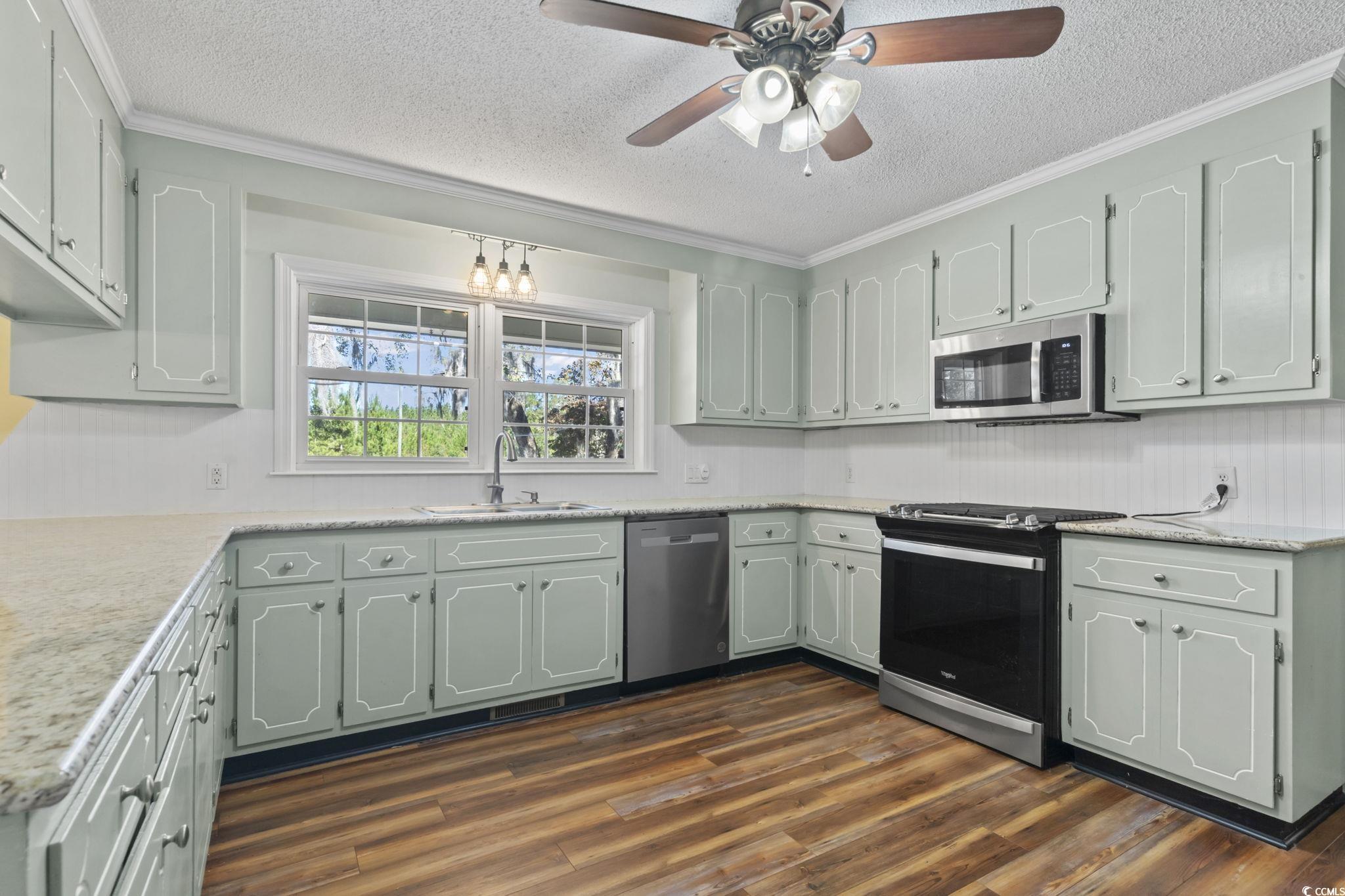 2021 Walter Road Galivants Ferry, SC 29544 - Photo 15 of 39