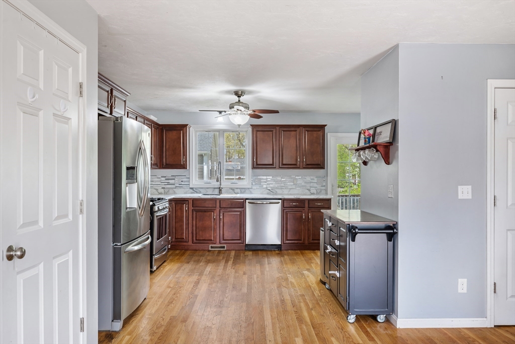 4 Ell Road Holbrook, MA 02343 - Photo 8 of 28 Gallery Image 8