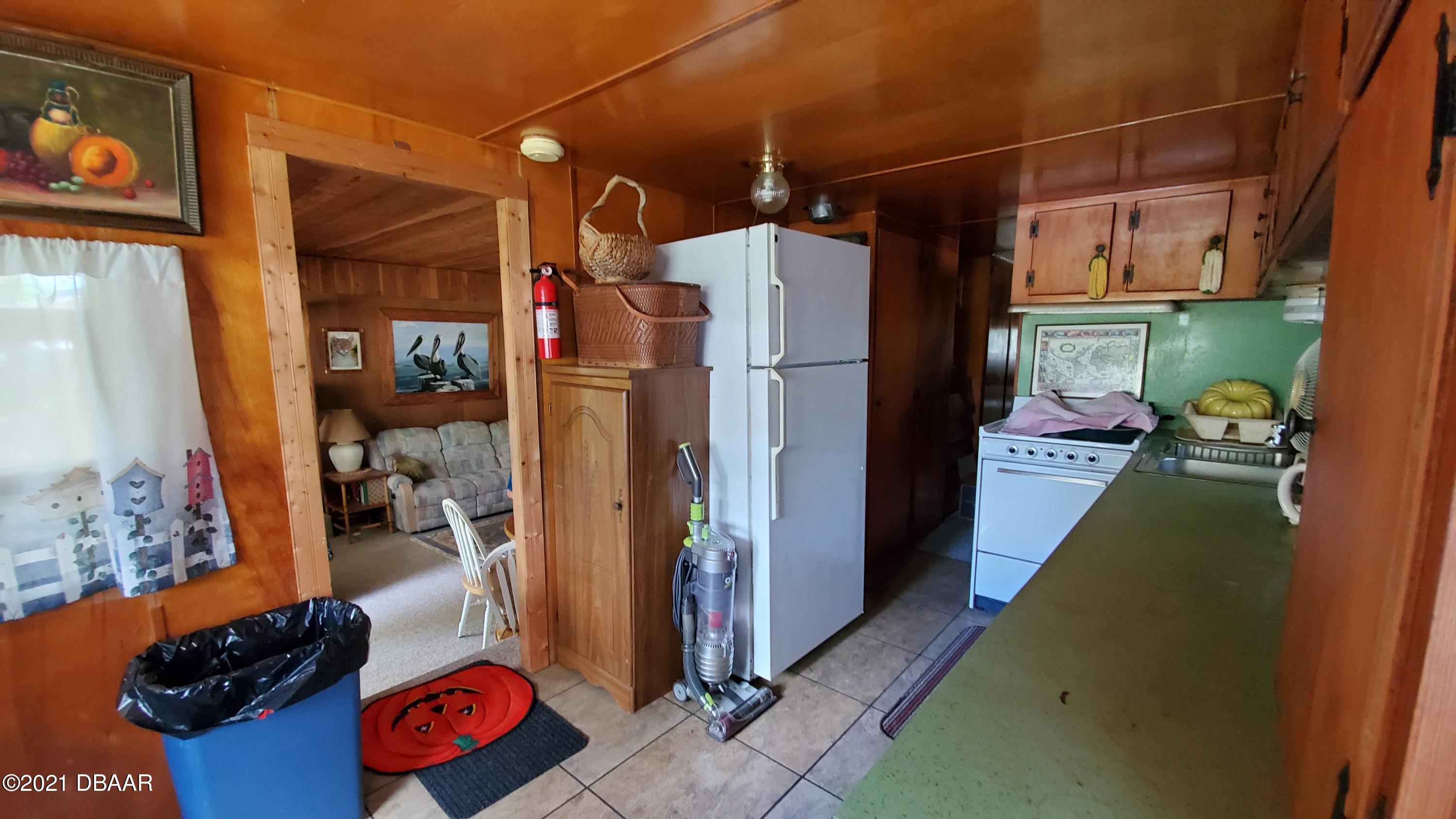 56412 Maple Road Astor, FL 32102 - Photo 19 of 42 20210309_125416