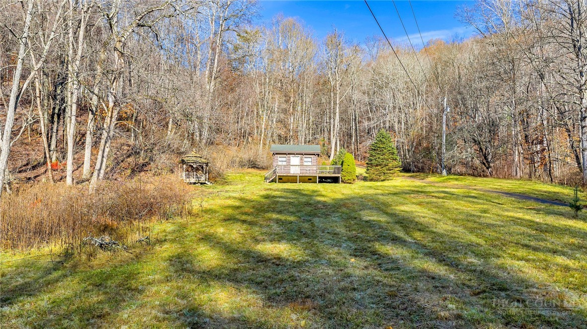 1451 Elliott Road West Jefferson, NC 28694 - Photo 10 of 33