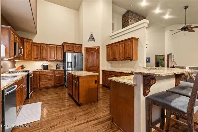 $1,299,000 | 24665 Hunters Grove Court, Rathdrum, ID 83858