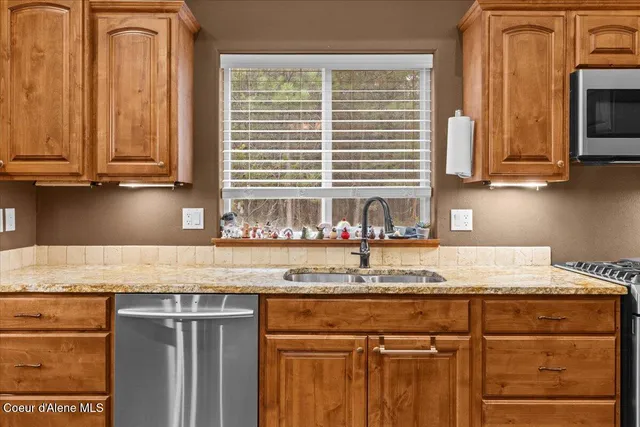 $1,299,000 | 24665 Hunters Grove Court, Rathdrum, ID 83858