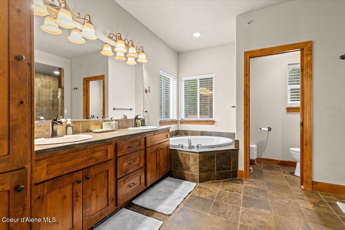 24665 Hunters Grove Court Rathdrum, ID 83858 - Photo 23 of 57 Master Bathroom