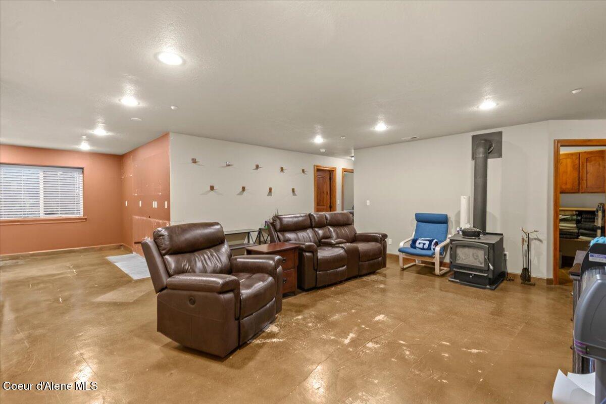 24665 Hunters Grove Court Rathdrum, ID 83858 - Photo 33 of 57 Living Room