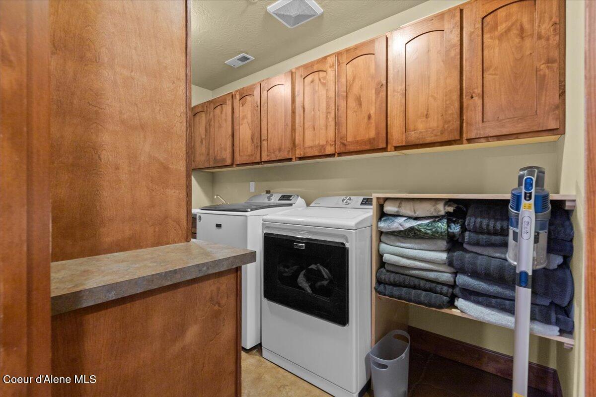 24665 Hunters Grove Court Rathdrum, ID 83858 - Photo 42 of 57 Laundry