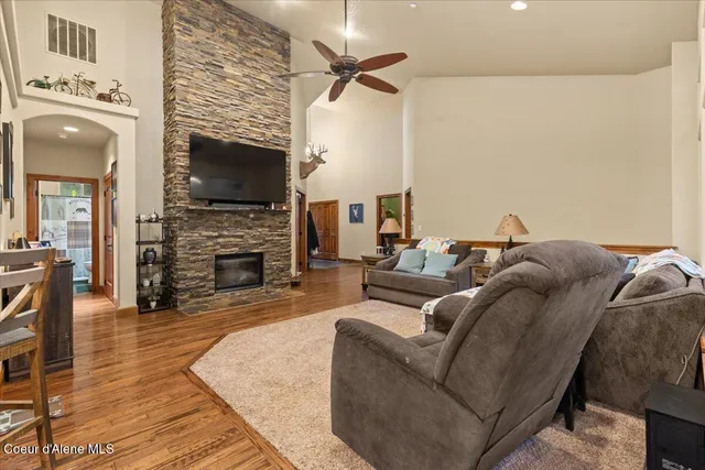 $1,299,000 | 24665 Hunters Grove Court, Rathdrum, ID 83858