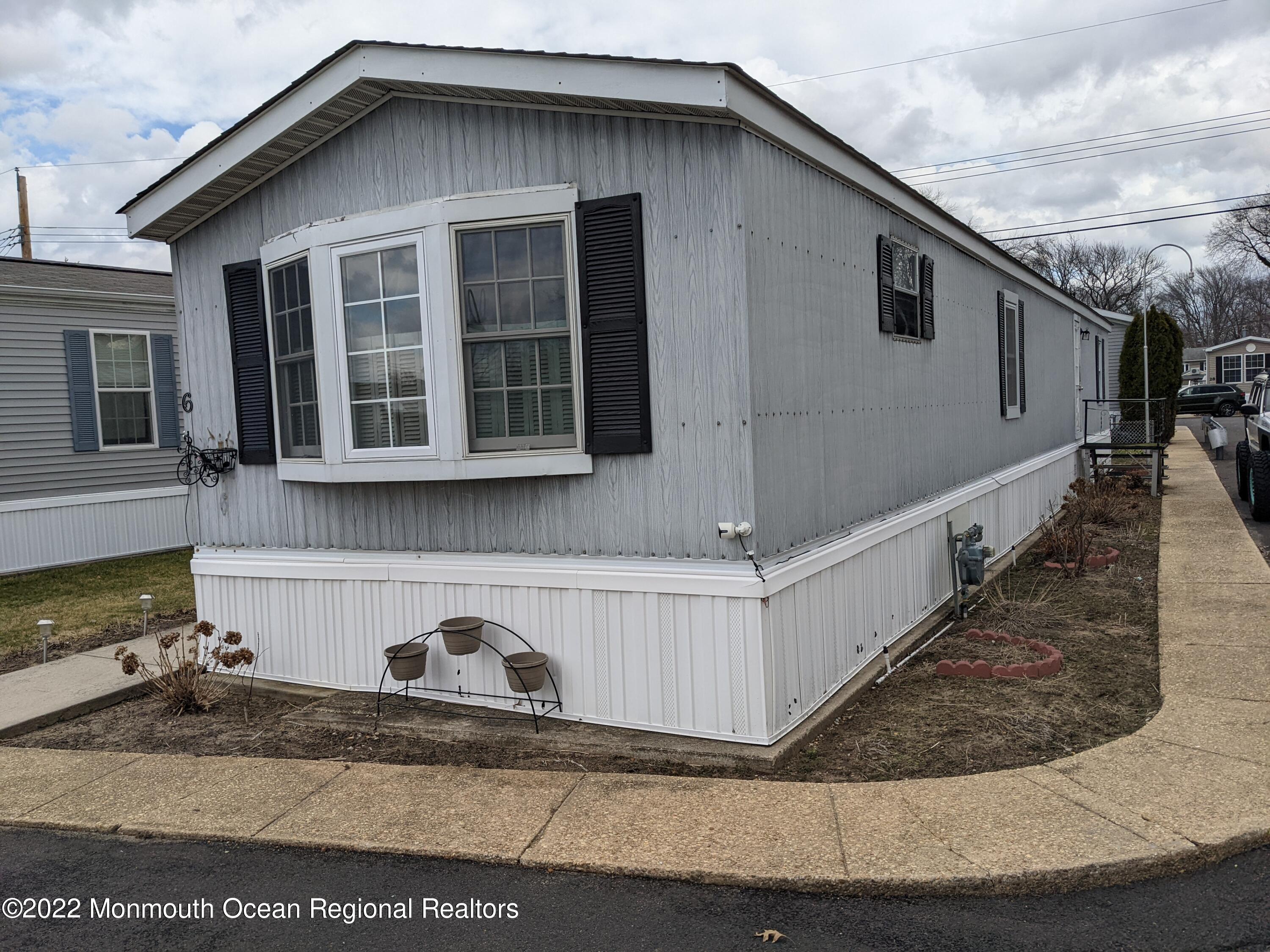 6 Locust Grove Hazlet, NJ 07730 - Photo 2 of 13 PXL_20220223_180656470