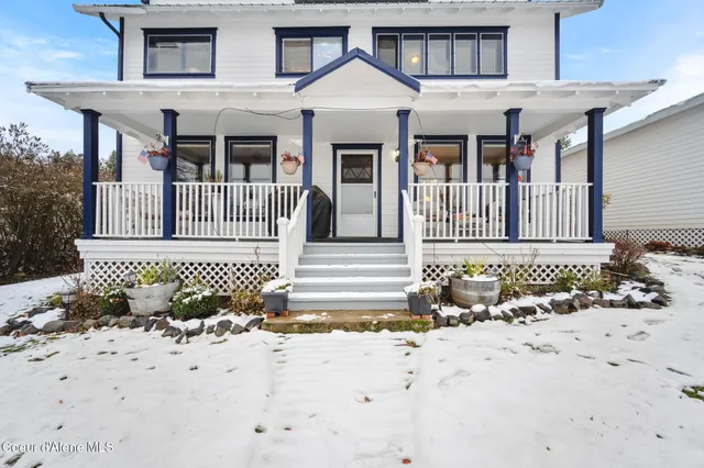 $1,500,000 | 114 North Coeur D'Alene Avenue, Harrison, ID 83833